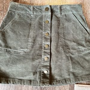Jolt corduroy button front olive green skirt size small